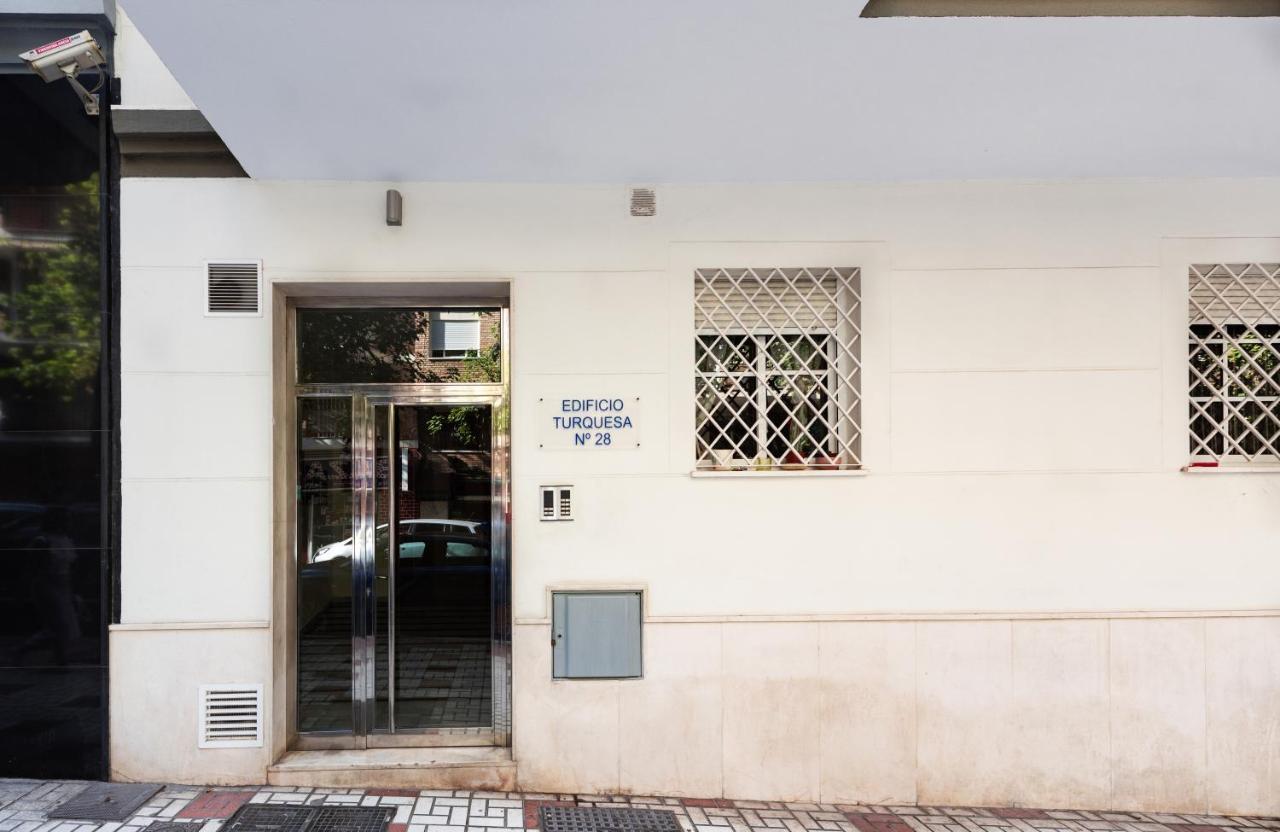 Apartamento Ferrandiz Malaga Bagian luar foto