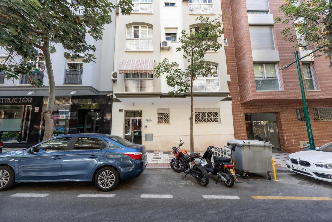 Apartamento Ferrandiz Malaga Bagian luar foto