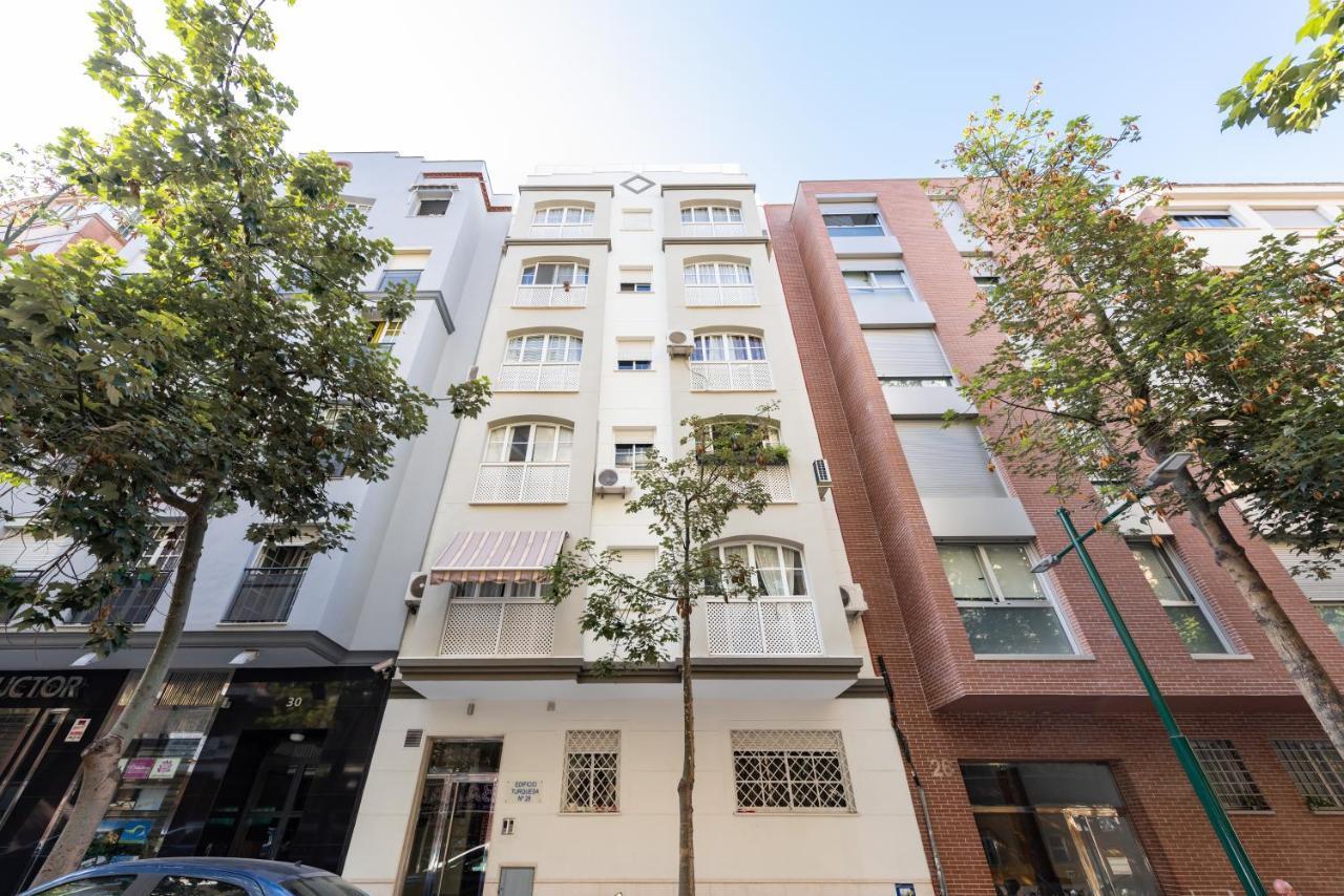 Apartamento Ferrandiz Malaga Bagian luar foto