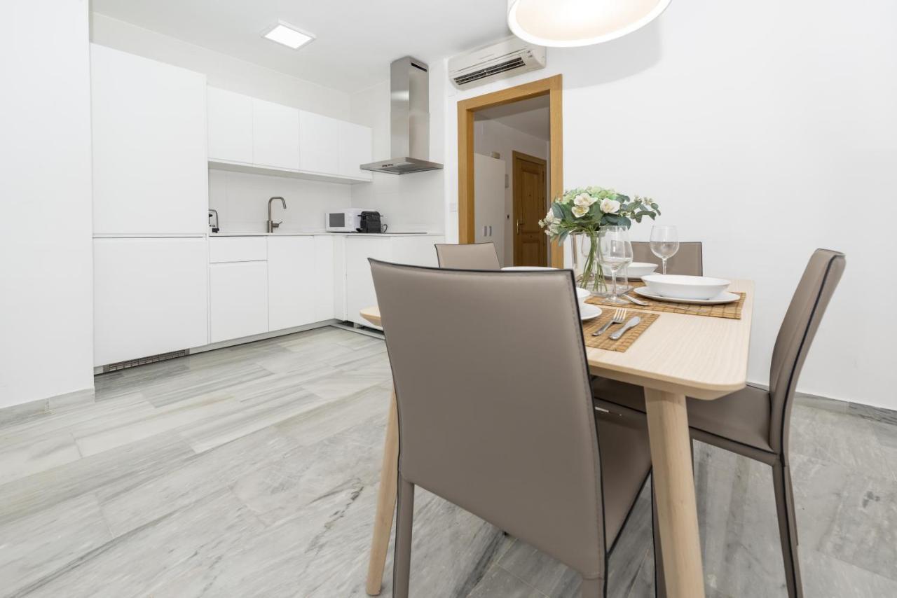 Apartamento Ferrandiz Malaga Bagian luar foto